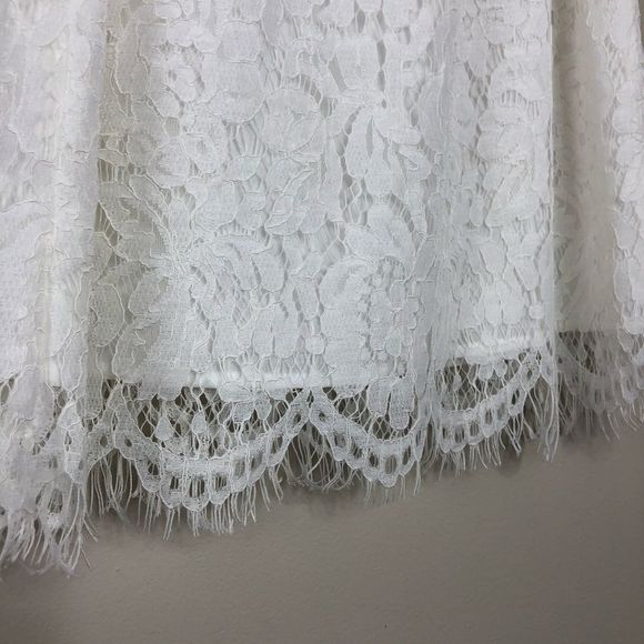 Lulu’s Divine to Five White Lace Shift Dress Off the Shoulder NWT size Small - Picture 9 of 14